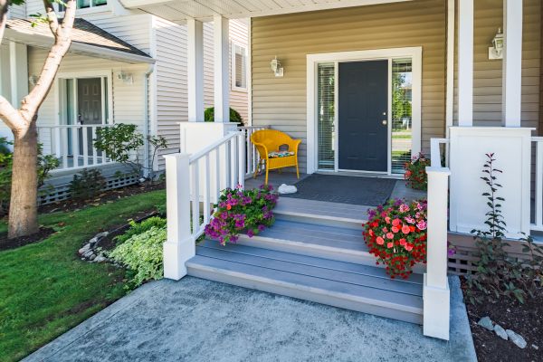 Entryway Steps Replacement in Bremerton