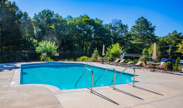 Cost of Pool Paving Installation in Bremerton